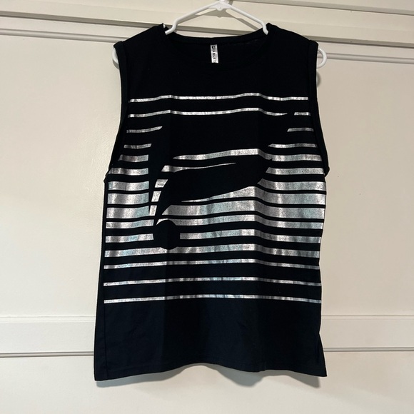 Fabletics McKinney Sleeveless Tshirt - Picture 2 of 5